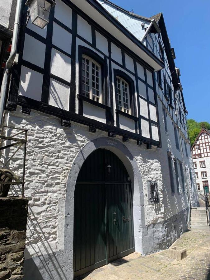 Manoir -1654- Historisch Schlafen In Monschaus Altstadt Exteriér fotografie